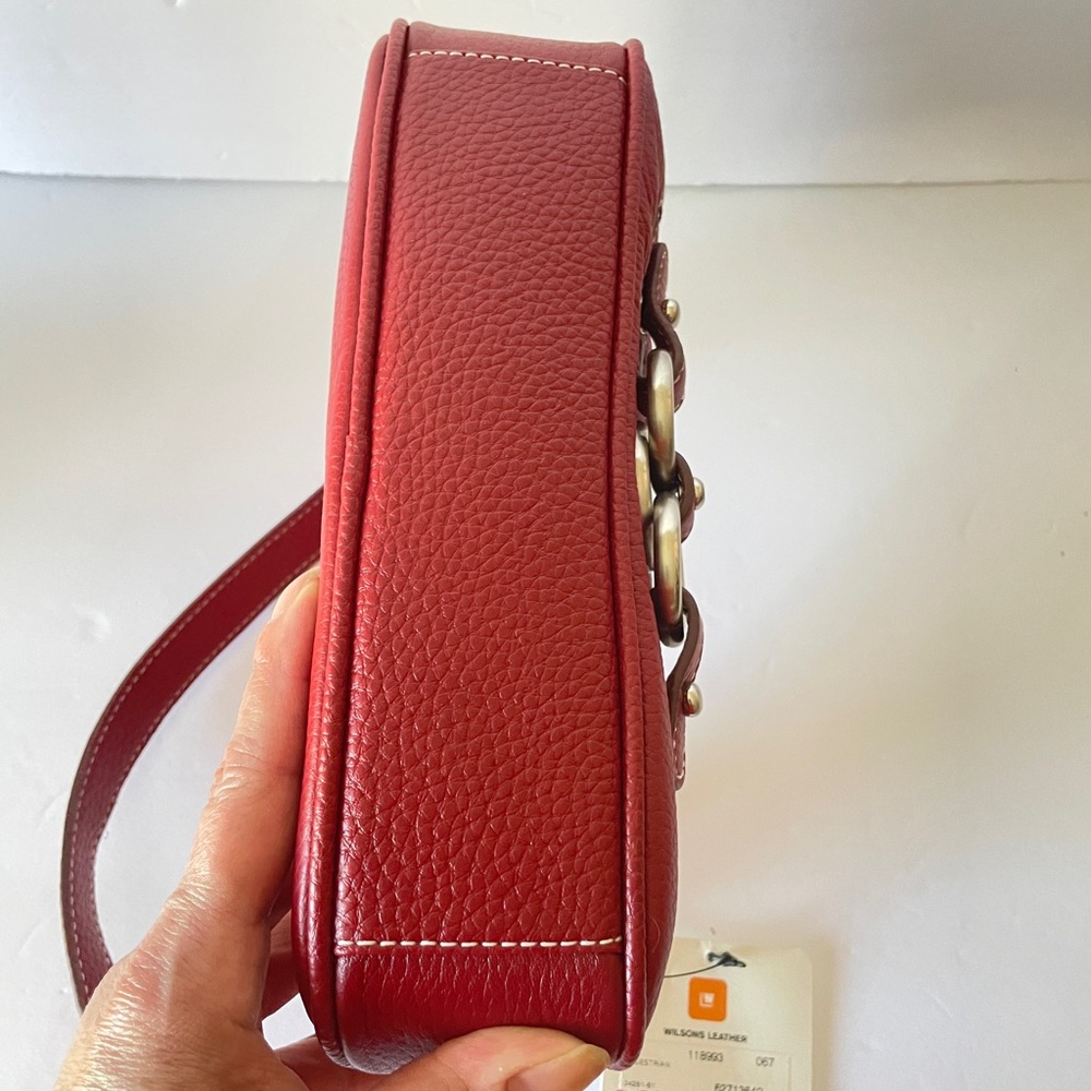 NWT Wilson’s Leather Equestrian Classic Hobo Hardware Red Leather Shoulder Bag - Picture 8 of 10